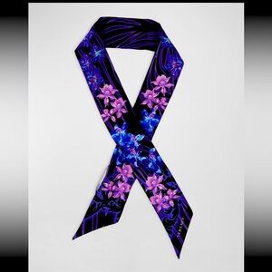 Versace Medusa Orchid Silk Twill Skinny Scarf NWOT